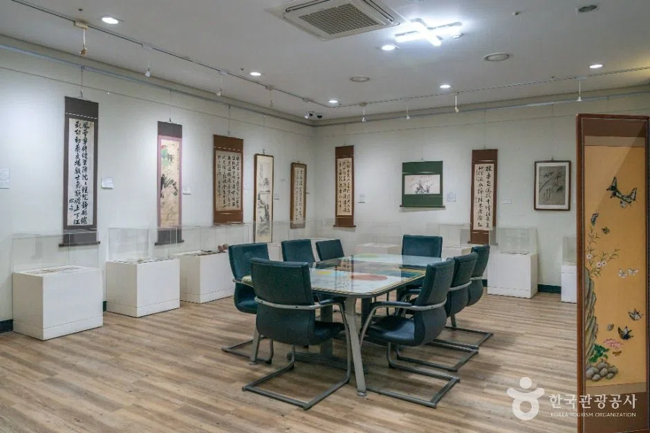 충북 괴산 한지체험박물관 방문 동선을 참고할 수 있는 트립뷰 편집 이미지