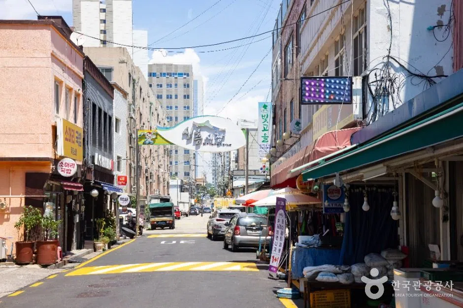 인천 신흥시장(인천) 방문 동선을 참고할 수 있는 트립뷰 편집 이미지
