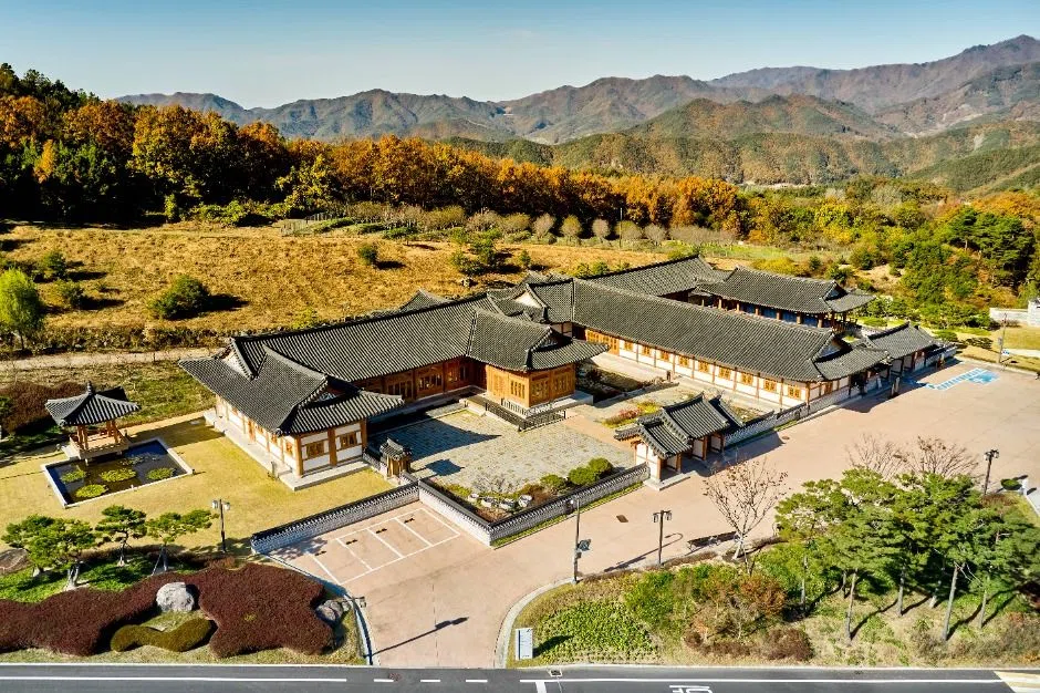 전북 태권도원 방문 동선을 참고할 수 있는 트립뷰 편집 이미지